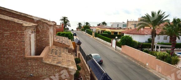 5 غرف نوم فيلا في Torrevieja, Spain رقم 114854 11