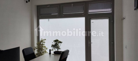 2 rooms Commercial property in Rome, Italy No. 360366 4