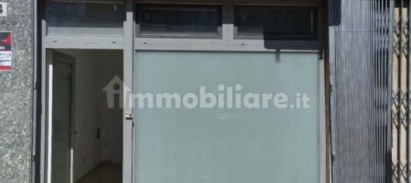 2 rooms Commercial property in Rome, Italy No. 360366 2