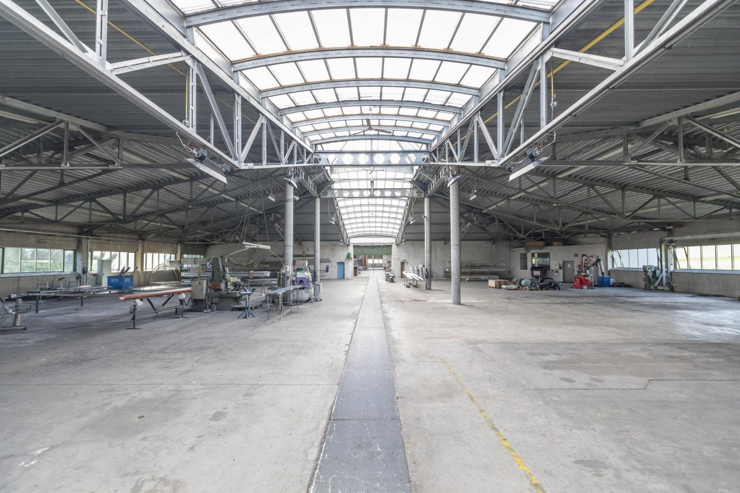 Imóvel comercial em Ampflwang im Hausruckwald, Austria 5900 m² N.º 257845