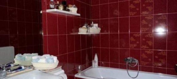 5 rooms Apartment in Moncalieri, Italy No. 19303 19