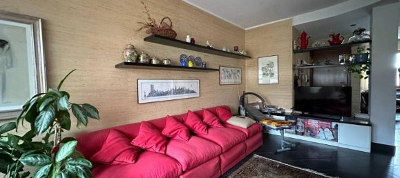 5 rooms Apartment in Moncalieri, Italy No. 19303 4