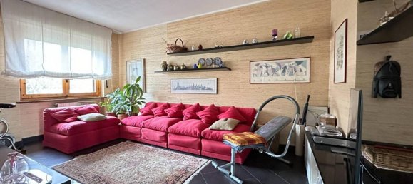 5 rooms Apartment in Moncalieri, Italy No. 19303 3