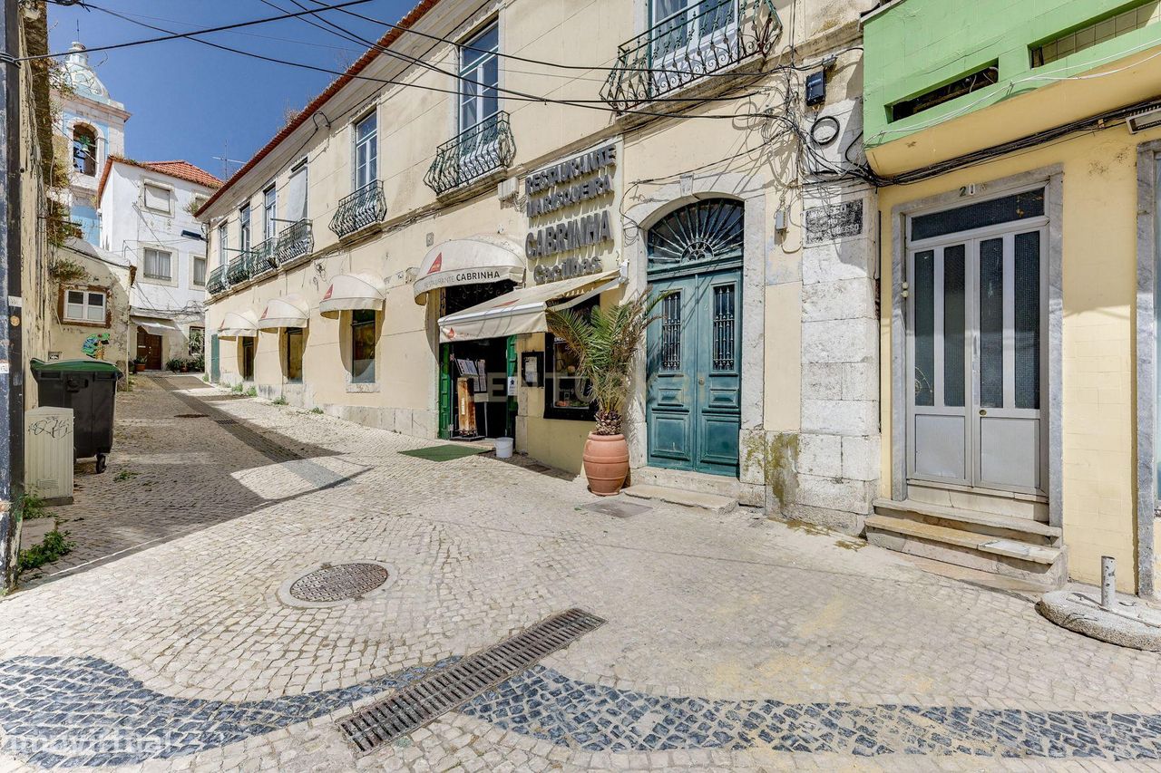 9 bedrooms Building in Almada, Portugal No. 296159