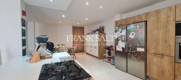 Maisonette de 4 dormitorios en Santa Venera, Malta No. 2189 8