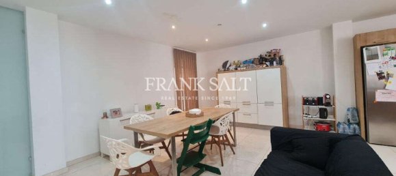 Maisonette de 4 dormitorios en Santa Venera, Malta No. 2189 7