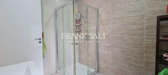 Maisonette de 4 dormitorios en Santa Venera, Malta No. 2189 12