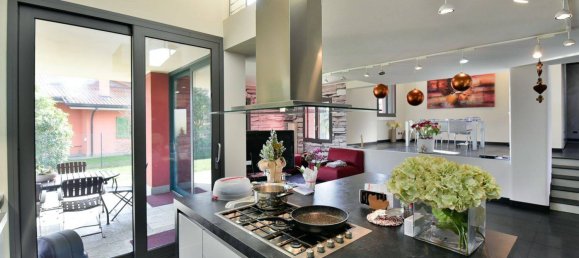 2 غرف نوم فيلا في Albese con Cassano, Italy رقم 157276 32