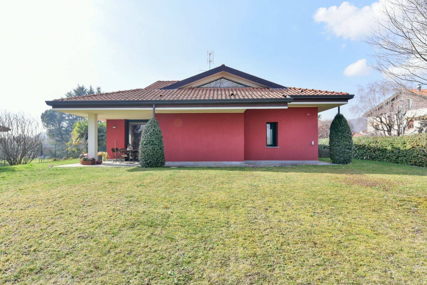 2 غرف نوم فيلا في Albese con Cassano, Italy رقم 157276