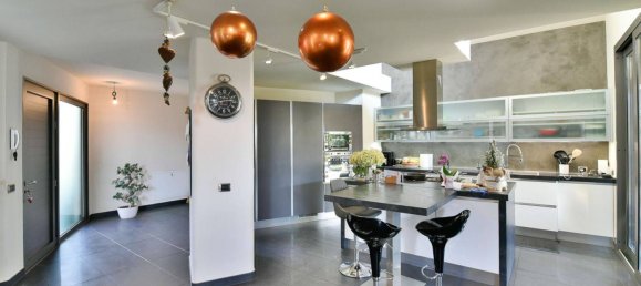 2 غرف نوم فيلا في Albese con Cassano, Italy رقم 157276 29