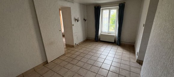 Casa de 4 dormitorios en Sours, France No. 331059 10