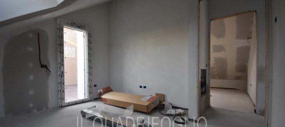 6 rooms Penthouse in Cesena, Italy No. 18076 10