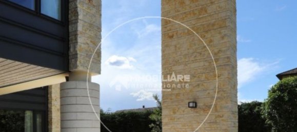 5-Zimmer Villa in Merate, Italy, Nr. 62403 3