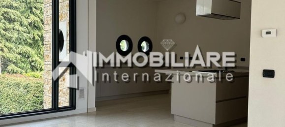 5-Zimmer Villa in Merate, Italy, Nr. 62403 32