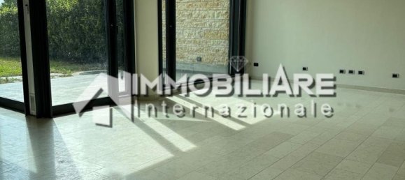 5-Zimmer Villa in Merate, Italy, Nr. 62403 16