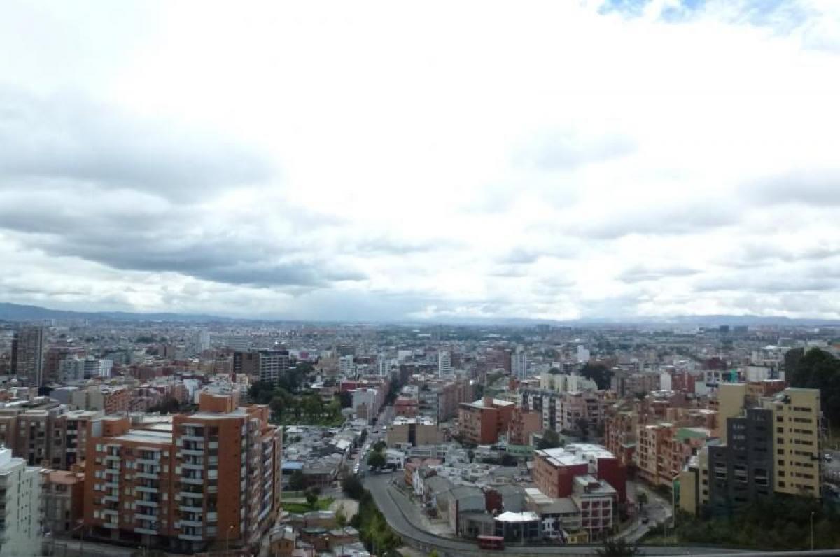 3 bedrooms House in Bogota, Colombia No. 14306