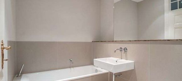 Квартира с 2 спальнями в Кройцберг, Германия № 34255 4