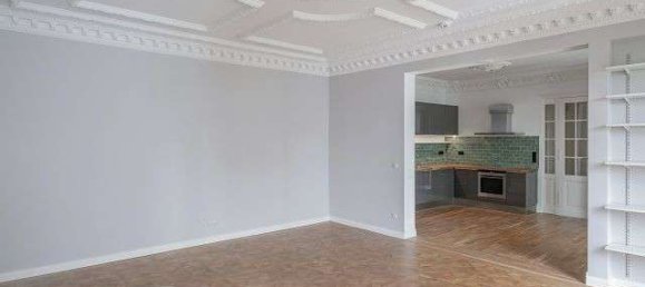 Квартира с 2 спальнями в Кройцберг, Германия № 34255 12