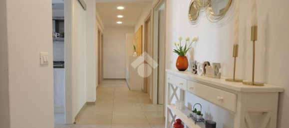 3 bedrooms Apartment in Prato, Italy No. 272077 4