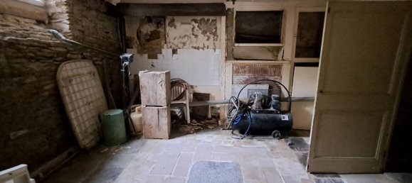 2 bedrooms House in Rochefort-en-Terre, France No. 280982 9