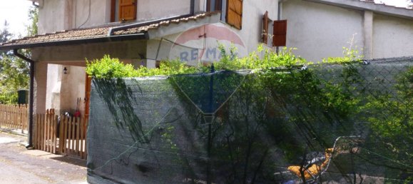 2 bedrooms House in Marliana, Italy No. 285469 2