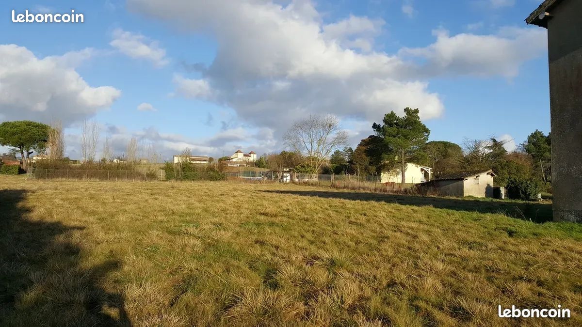 Terreno en Tonneins, France No. 318804