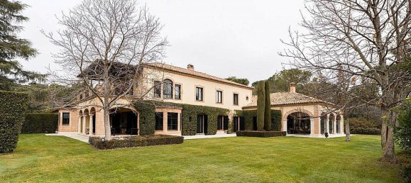 8 bedrooms Villa in Alcobendas, Spain No. 173986 2