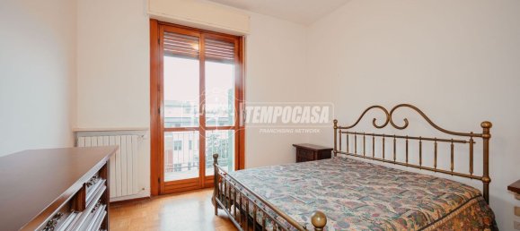 2 rooms Apartment in Voghera, Italy No. 5535 6