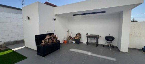 Дом с 5 спальнями в Като Дефтера, Кипр № 15372 10