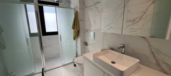 Дом с 5 спальнями в Като Дефтера, Кипр № 15372 3