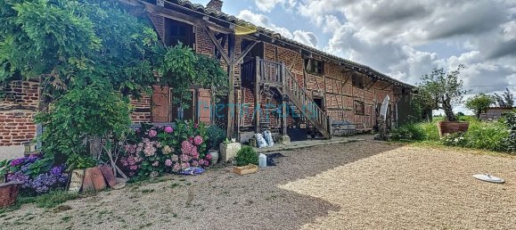 Дом с 3 спальнями в Пон-де-Во, Франция № 289697 2