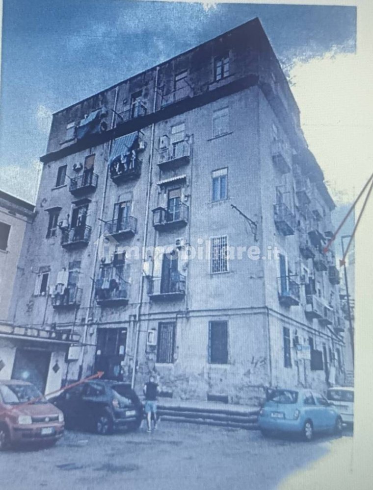 3 bedrooms Apartment in Naples, Italy No. 374247