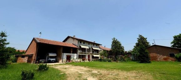 Casa de 4 dormitorios en Carmagnola, Italy No. 252842 7