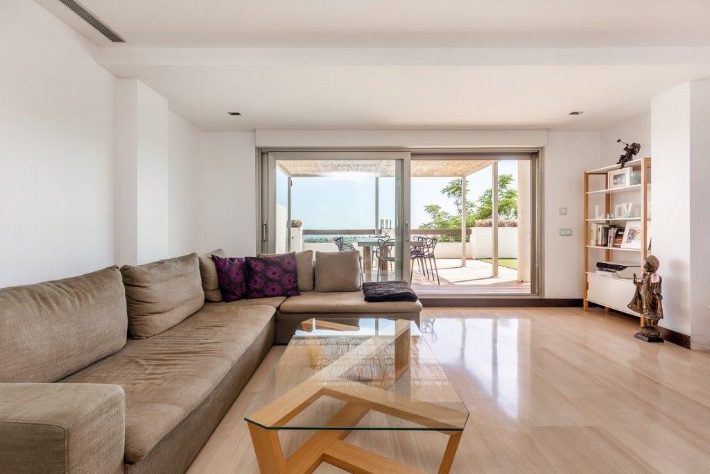 2 bedrooms Apartment in Benahavis, Spain No. 118587