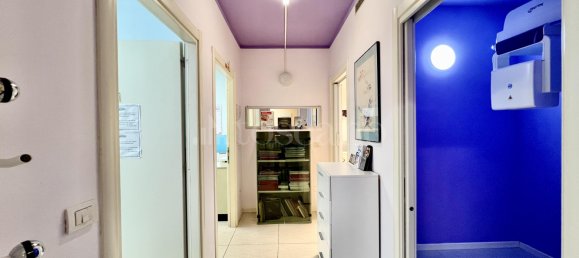 Bureau à Lonato del Garda, Italy 130m² No. 365385 8