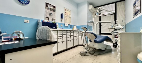 Bureau à Lonato del Garda, Italy 130m² No. 365385 4