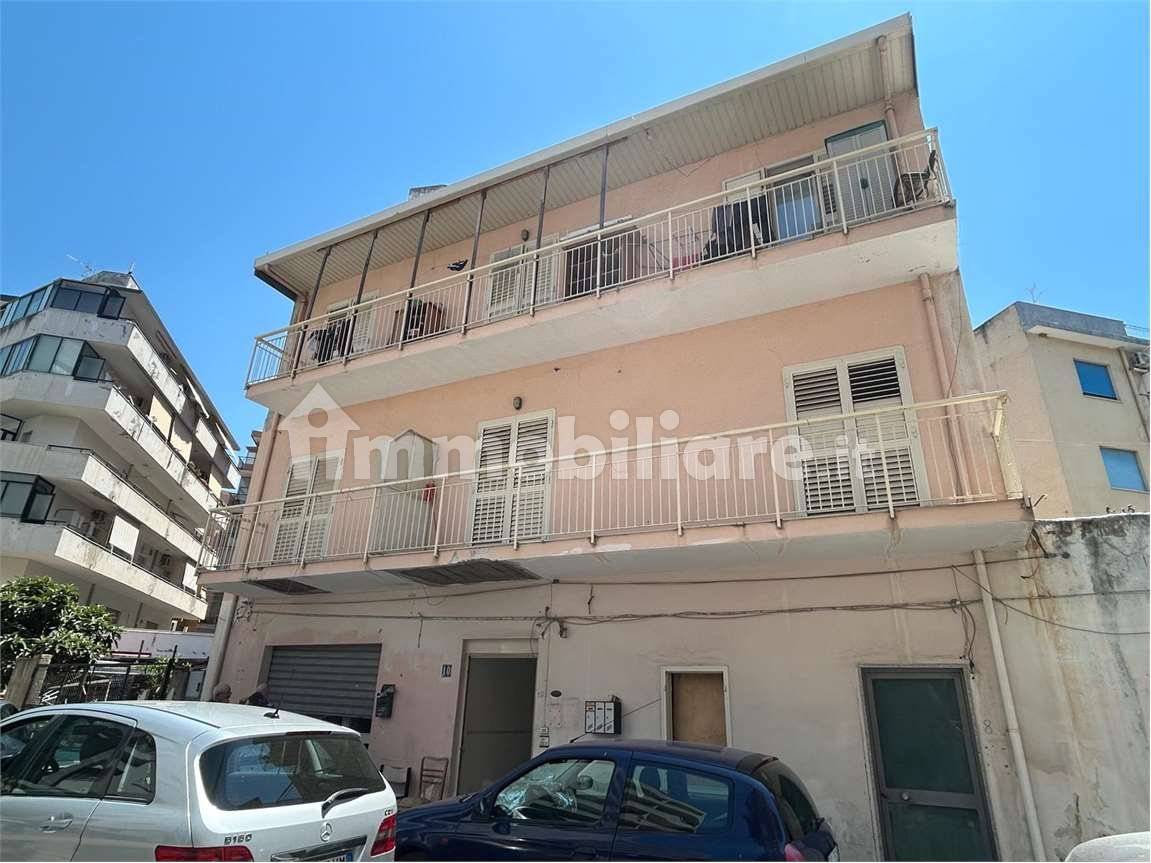 1 chambre Appartement à Reggio Calabria, Italy No. 300421