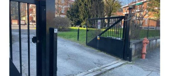 1-Zimmer Garage in Arcore, Italy, Nr. 279189 3