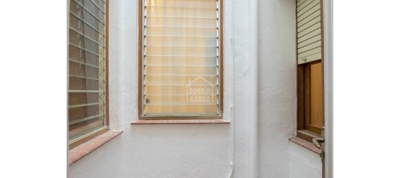 4 Schlafzimmer Wohnung in Mahon, Spain, Nr. 201 32