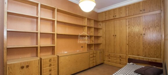 4 Schlafzimmer Wohnung in Mahon, Spain, Nr. 201 26