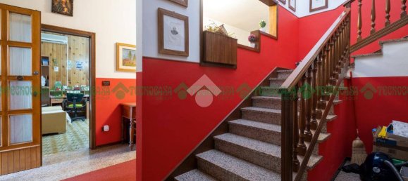 4 bedrooms Villa in Castelfranco Emilia, Italy No. 209044 11