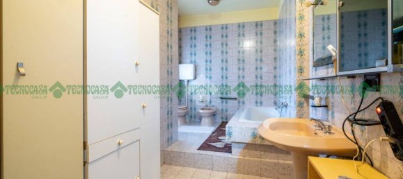 4 bedrooms Villa in Castelfranco Emilia, Italy No. 209044 32