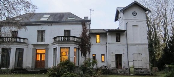 4 bedrooms Hotel in Saint-Amand-les-Eaux, France No. 43748 4