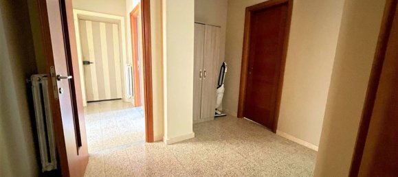 3 rooms Apartment in Pannarano, Italy No. 93404 17