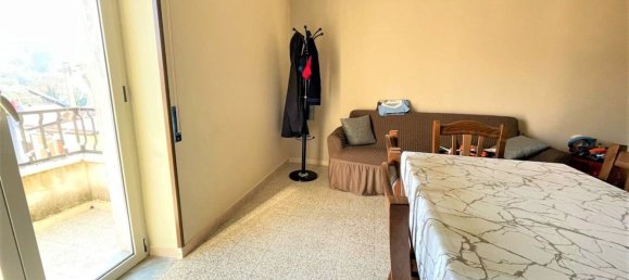 3 rooms Apartment in Pannarano, Italy No. 93404 9