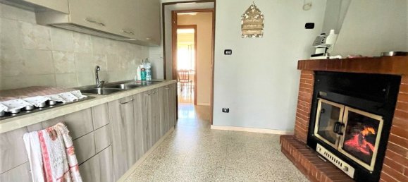 3 rooms Apartment in Pannarano, Italy No. 93404 12