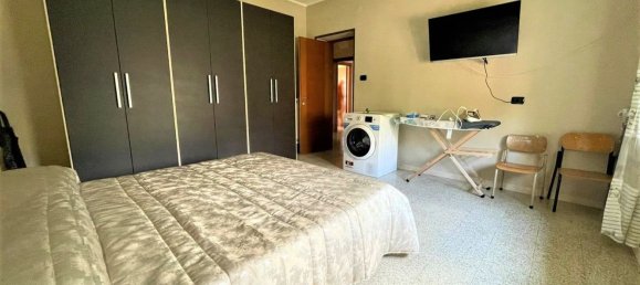 3 rooms Apartment in Pannarano, Italy No. 93404 26