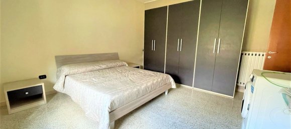 3 rooms Apartment in Pannarano, Italy No. 93404 25