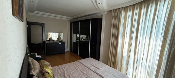 3 bedrooms Apartment in Baku, Azerbaijan No. 1690 11