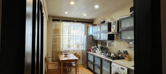 3 bedrooms Apartment in Baku, Azerbaijan No. 1690 2